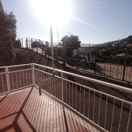 Con Terrazza Vista Panoramica Alassio