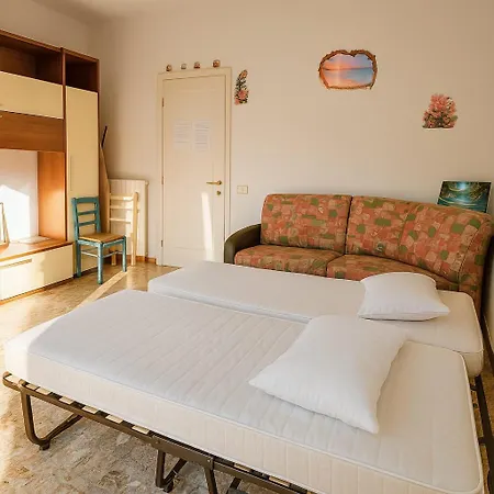 Homestay Con Terrazza Vista Panoramica Alassio