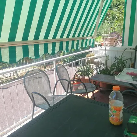 Rum i privatbostad Con Terrazza Vista Panoramica Alassio